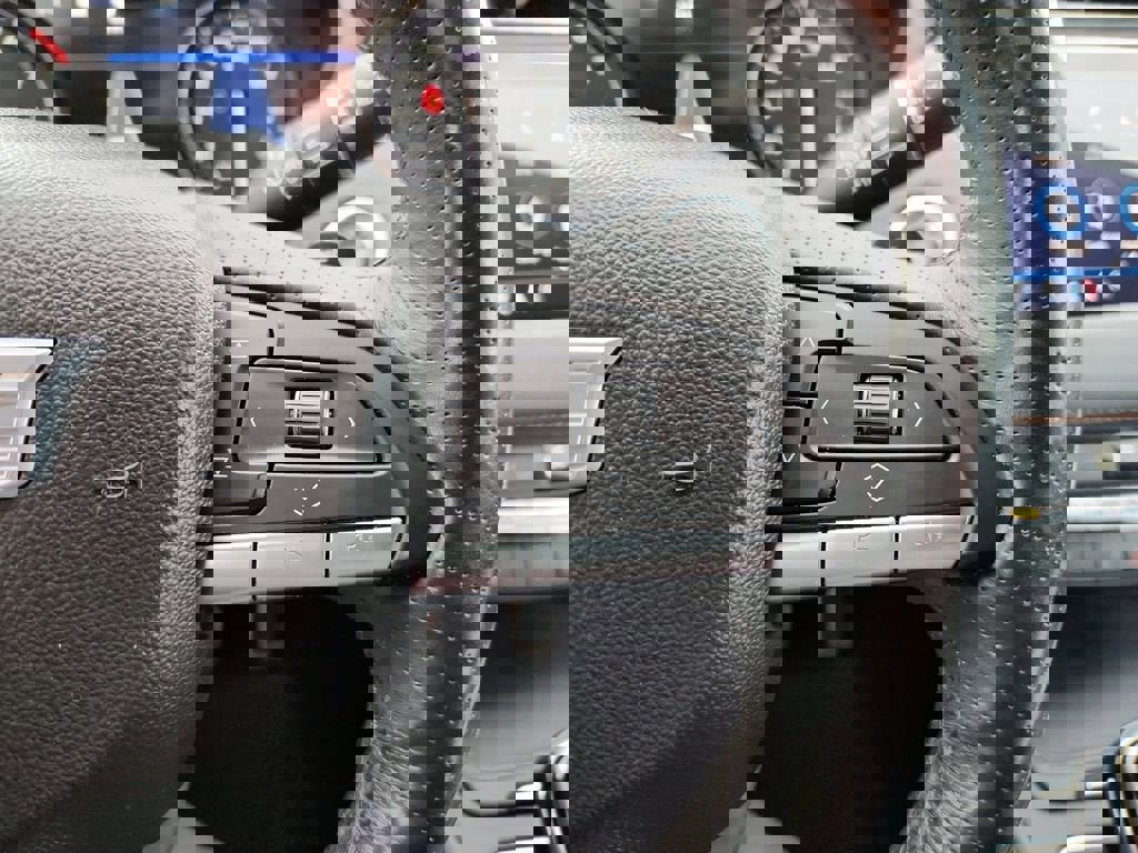 Used 2021 Cadillac XT4 Sport image 25