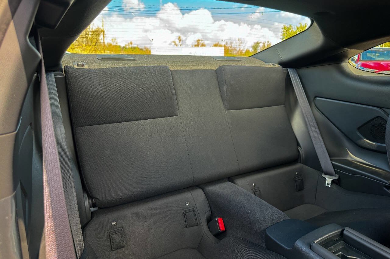 Used 2024 Toyota GR86 RWD image 15