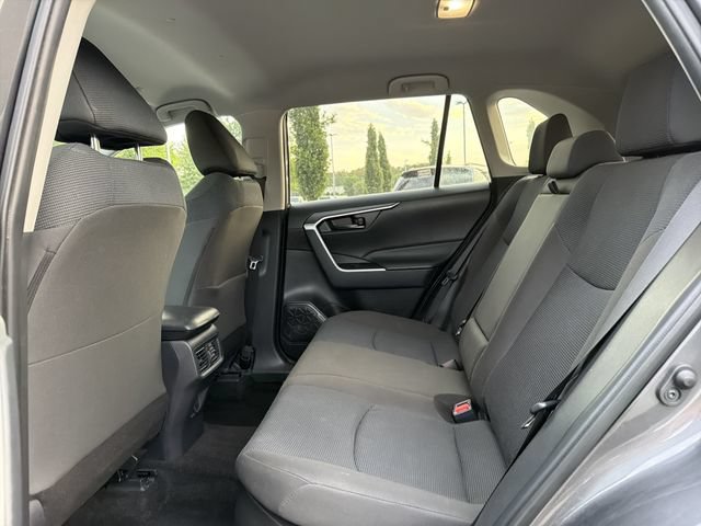 Used 2025 Toyota RAV4 LE AWD/4WD image 10