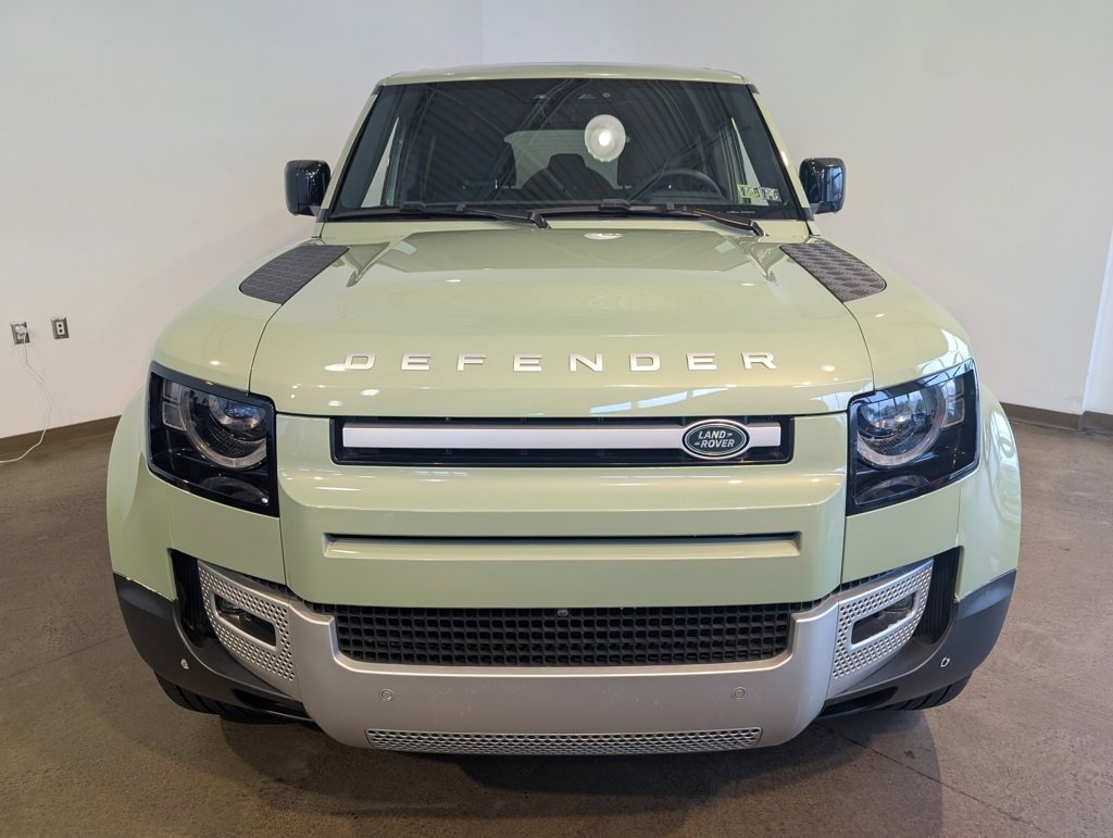 Used 2023 Land Rover Defender 110 75th Limited Edition image 2