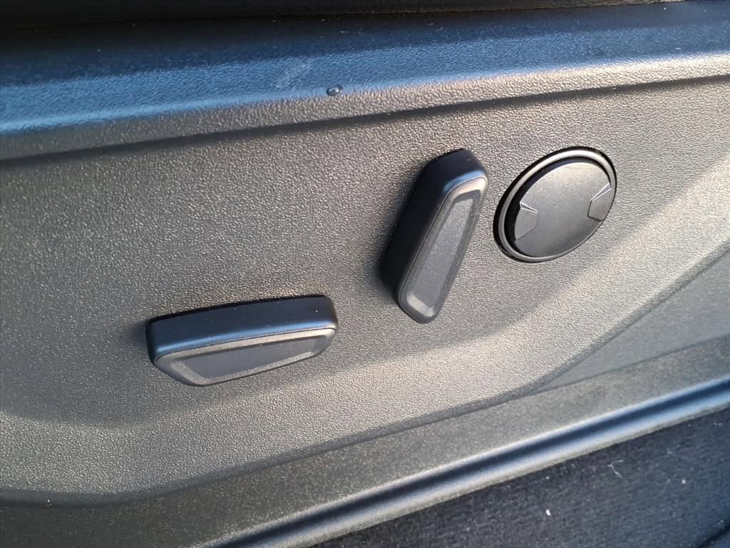 New 2026 Ford F250 Lariat w/ Lariat Premium Package image 18