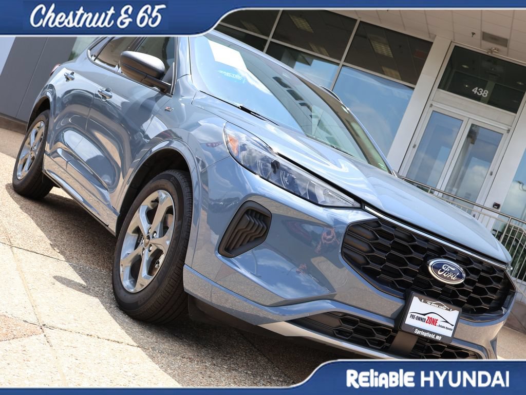 Used 2024 Ford Escape ST-Line w/ Tech Pack #1 FWD image 7