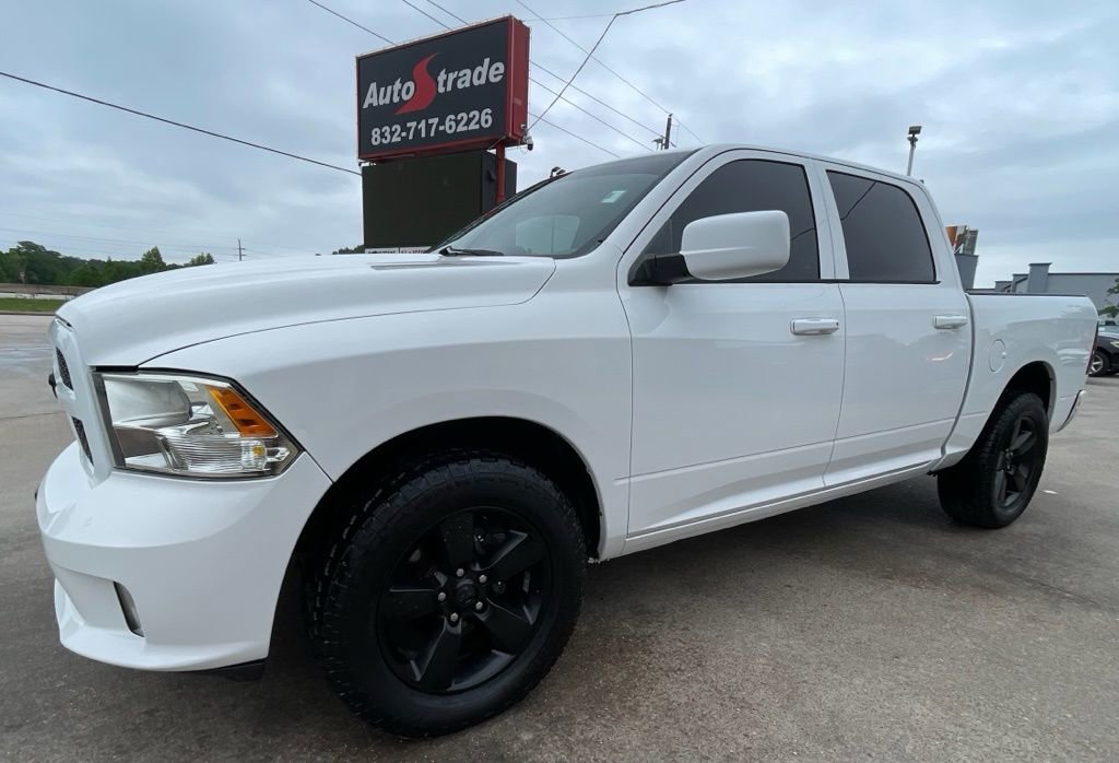 Used 2014 RAM 1500 Express RWD image 4