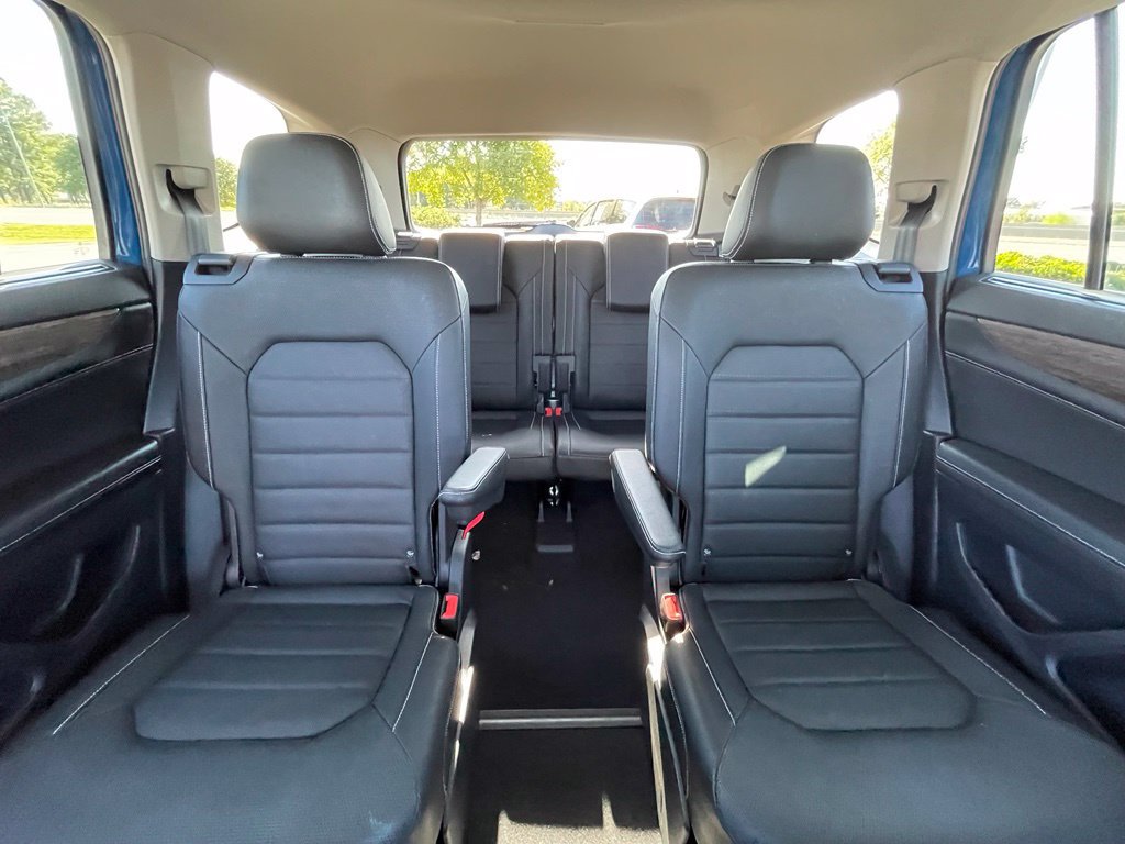 Used 2025 Volkswagen Atlas SEL AWD/4WD image 31