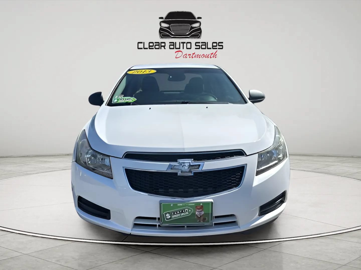 Used 2013 Chevrolet Cruze LS FWD image 2