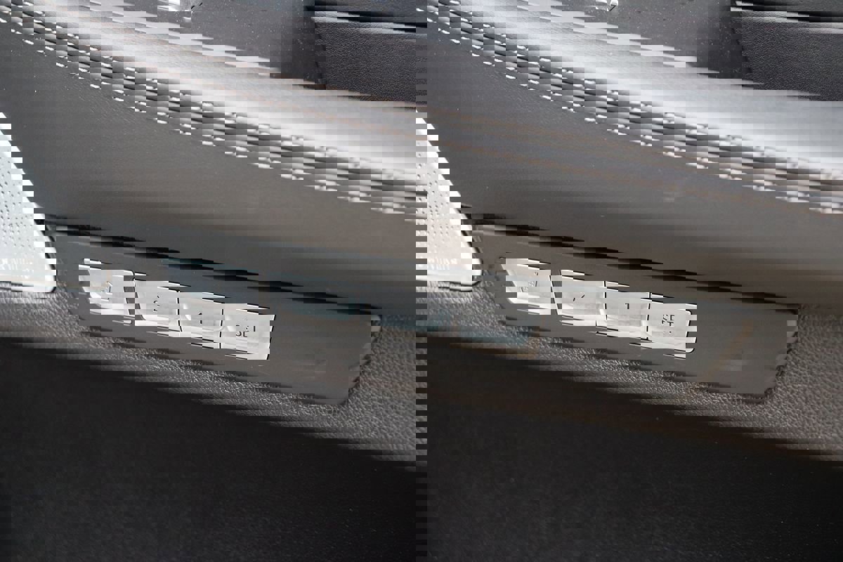 Used 2018 BMW 750i 750i image 45