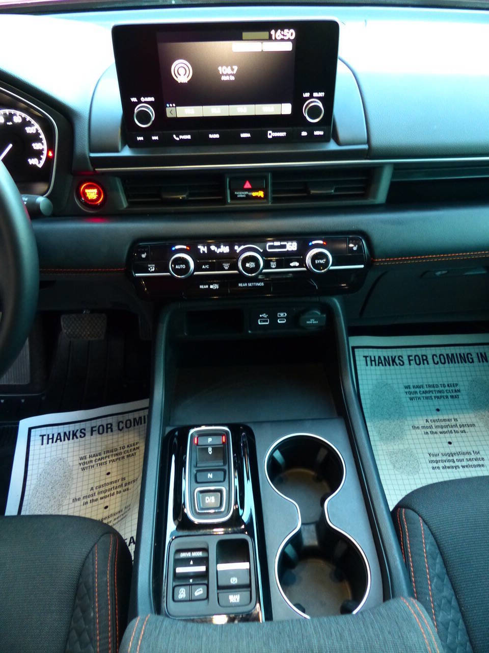 Used 2024 Honda Pilot Sport image 33