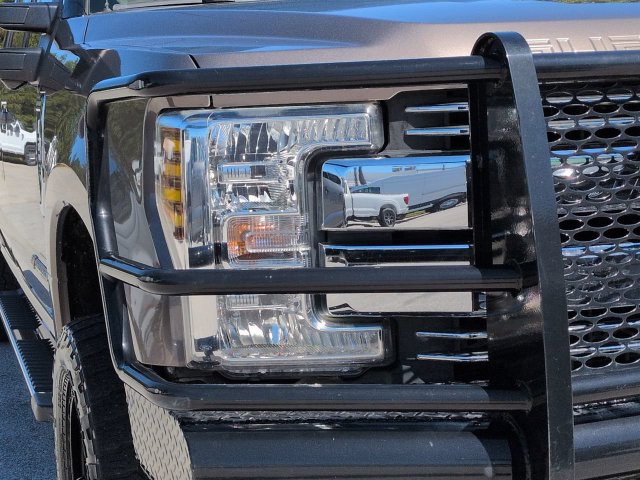Used 2018 Ford F250 Lariat w/ Lariat Ultimate Package AWD/4WD image 11