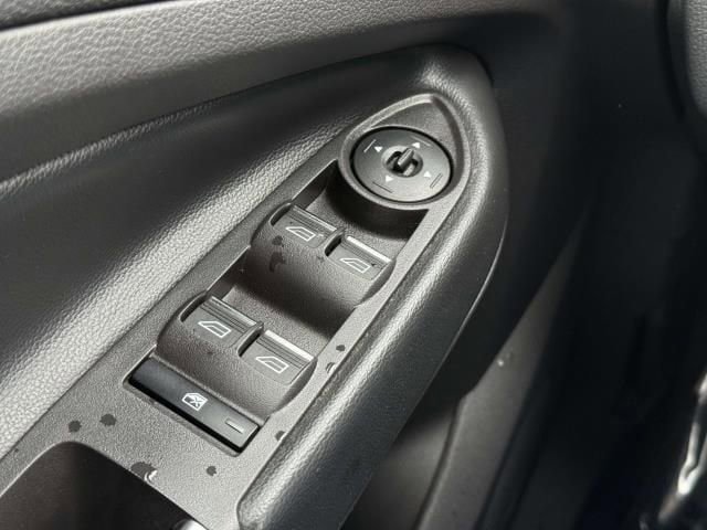 Used 2019 Ford Escape SEL AWD/4WD image 17