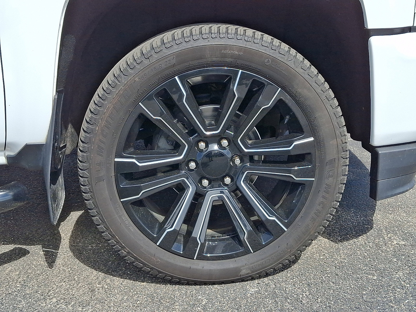 Used 2018 Chevrolet Silverado 1500 LT w/ All Star Edition image 10