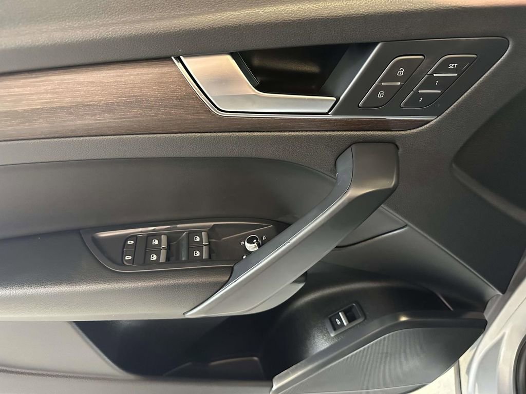 Used 2023 Audi Q5 2.0T Premium AWD/4WD image 20