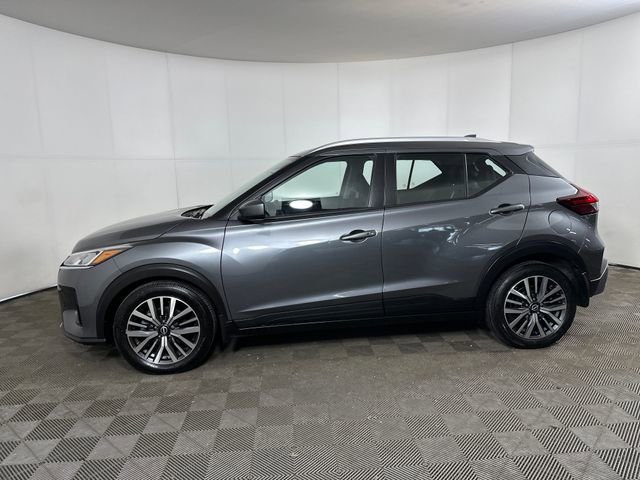 Used 2023 Nissan Kicks SV image 6