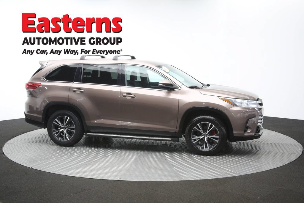 Used 2019 Toyota Highlander LE FWD image 45