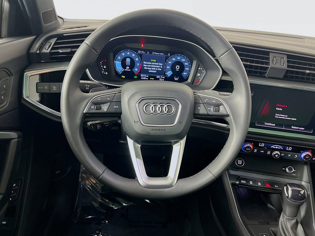 Used 2025 Audi Q3 2.0T Premium w/ Convenience Package AWD/4WD image 11