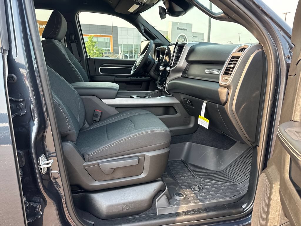 New 2026 RAM 2500 Big Horn AWD/4WD image 29