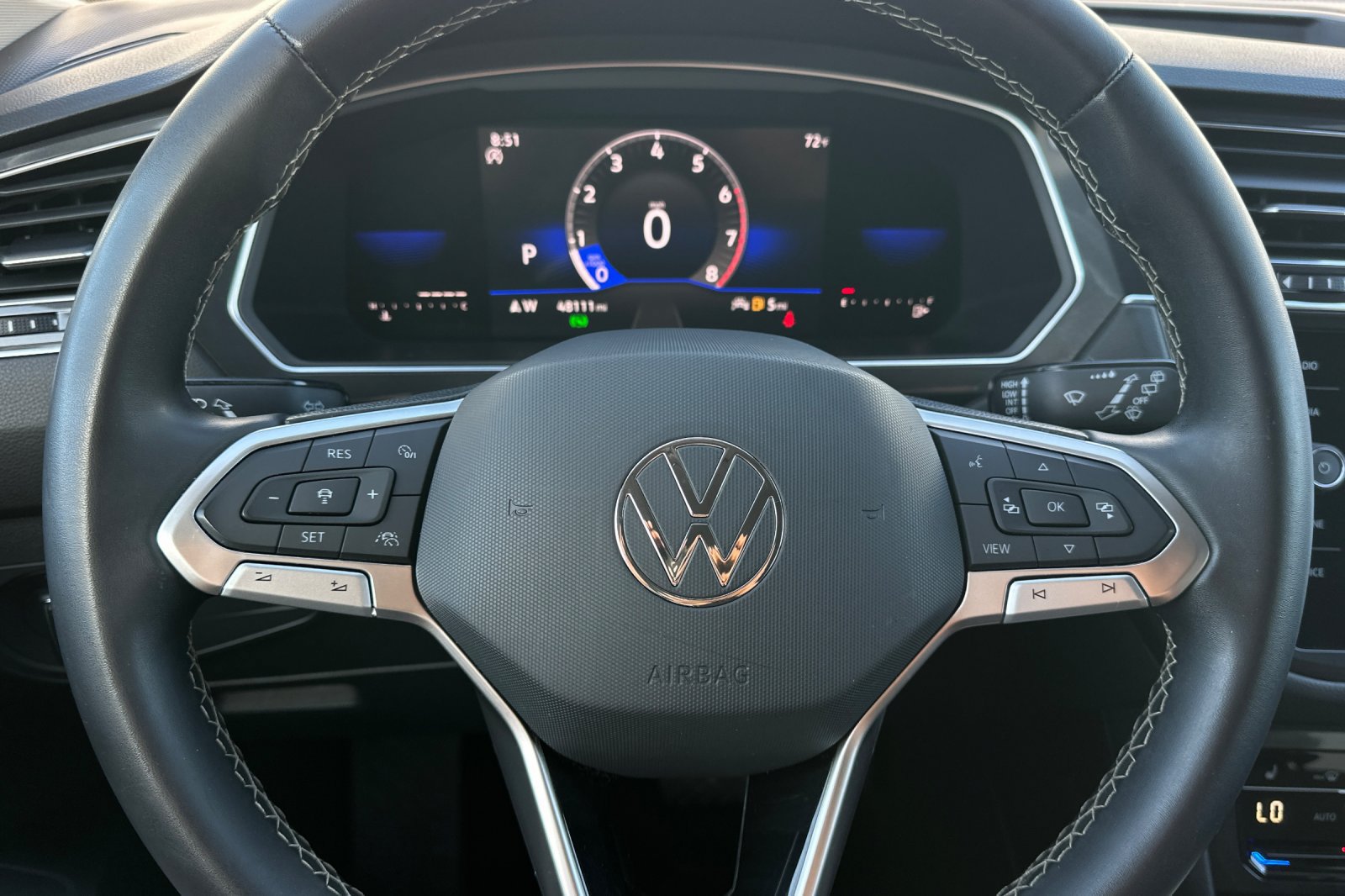Used 2023 Volkswagen Tiguan SE FWD image 24