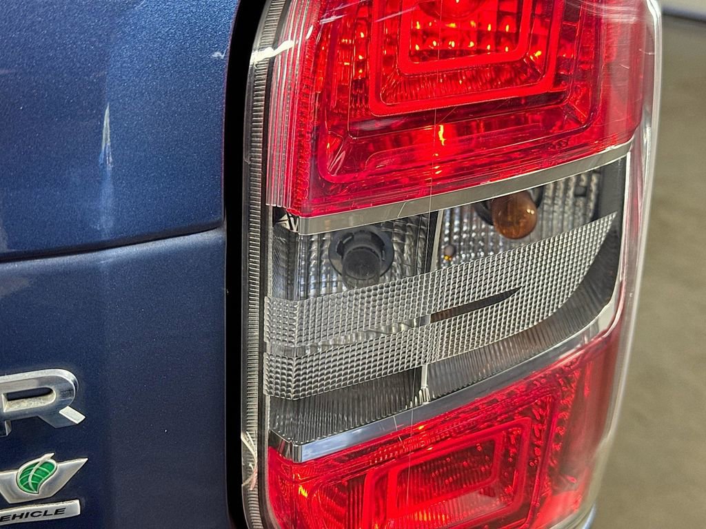 Used 2016 Subaru Forester 2.5i Limited image 33