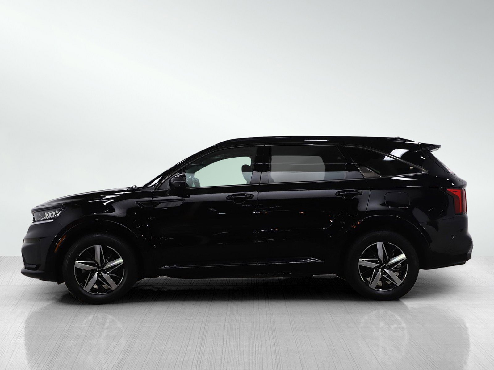 Used 2023 Kia Sorento S w/ Panoramic Sunroof Package image 2