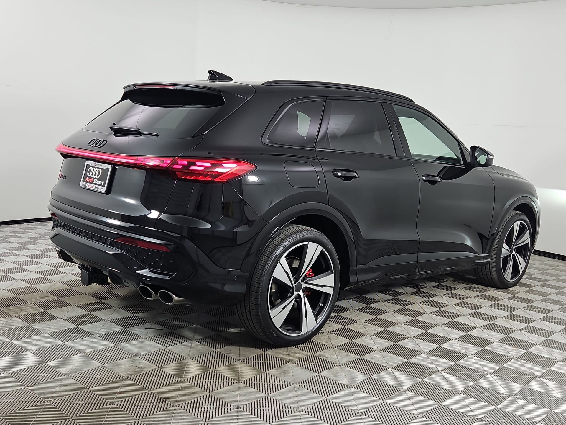 New 2026 Audi SQ5 Premium Plus image 7