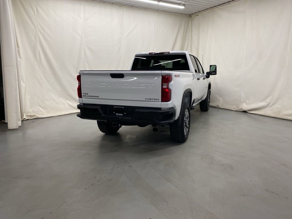 Used 2024 Chevrolet Silverado 2500 Custom w/ Custom Value Package image 6