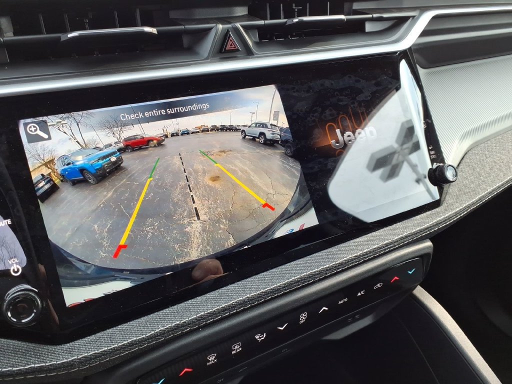 New 2026 Jeep Cherokee Laredo AWD/4WD image 18