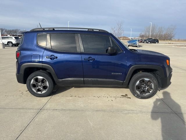 Used 2017 Jeep Renegade Sport w/ Power & Air Group image 4