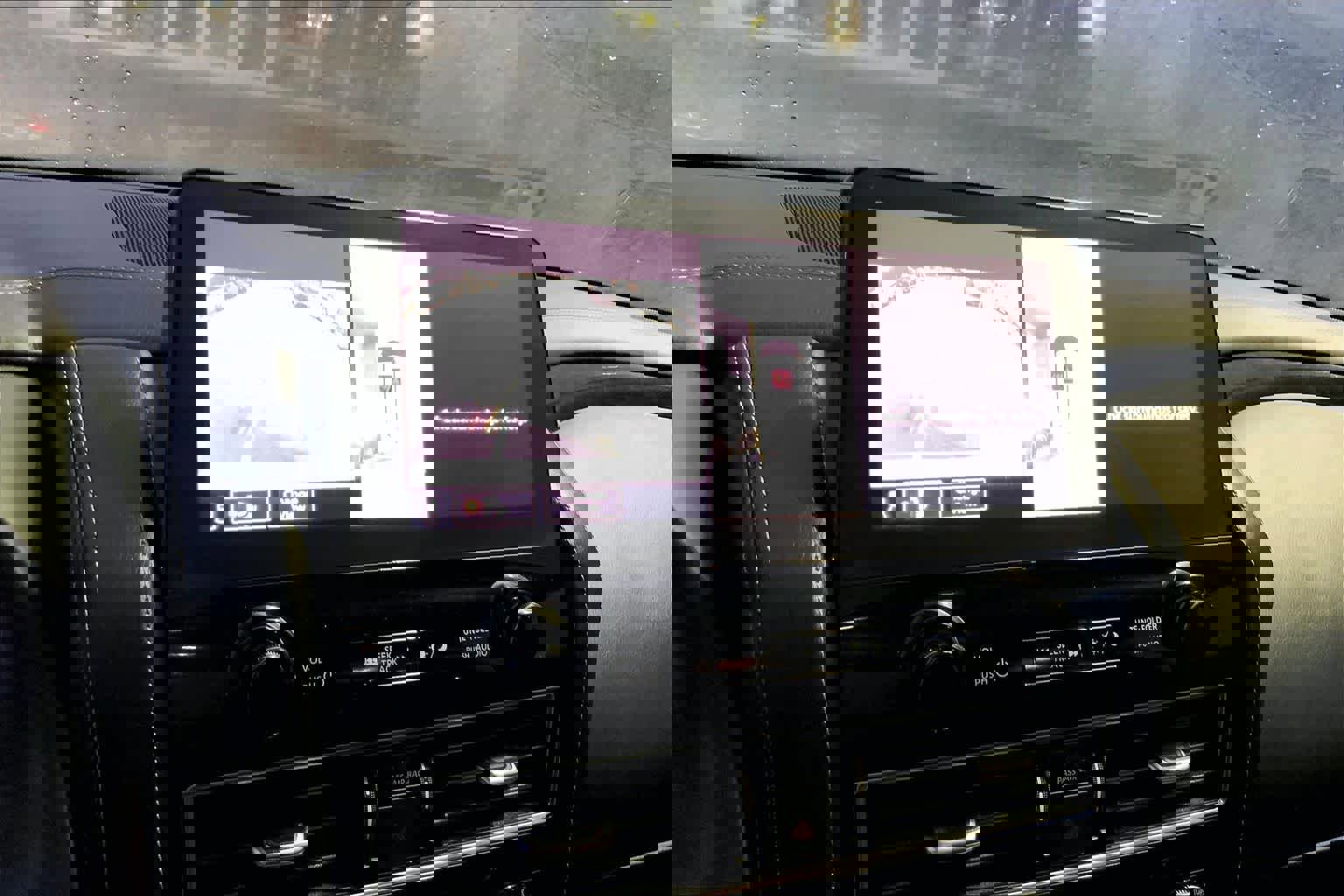 Used 2024 INFINITI QX80 Luxe image 29