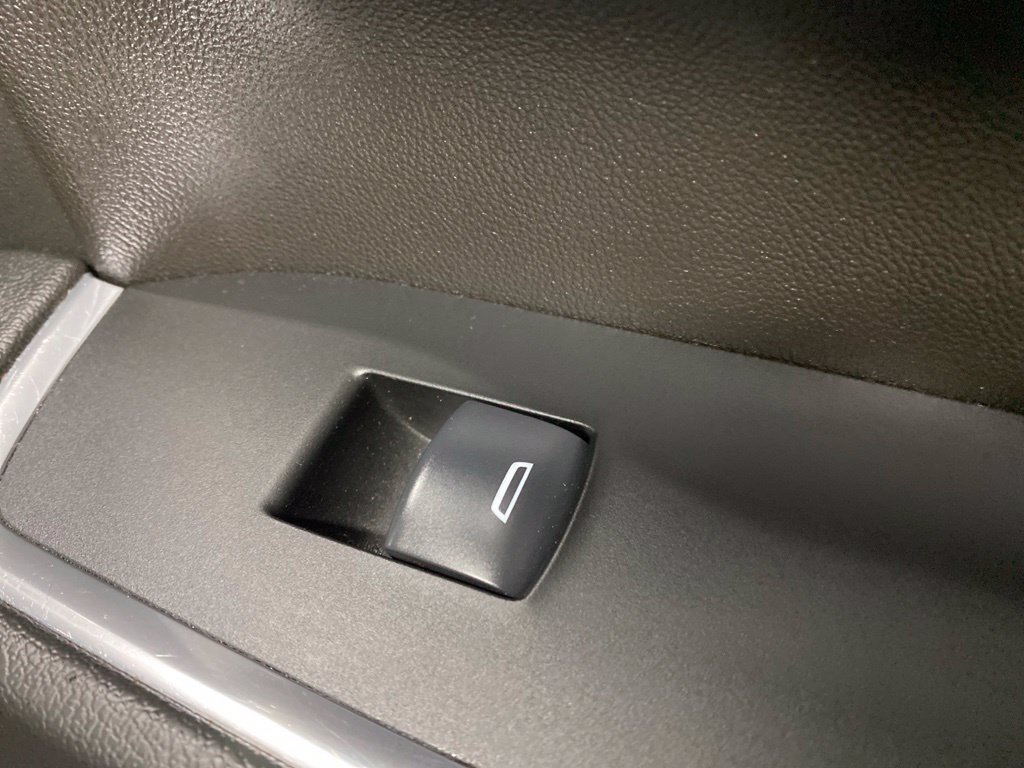 Used 2025 Chevrolet Silverado 1500 LT AWD/4WD image 14