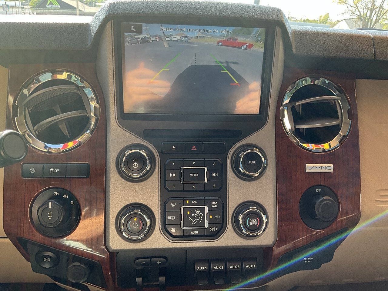 Used 2015 Ford F250 King Ranch w/ FX4 Off-Road Package AWD/4WD image 10