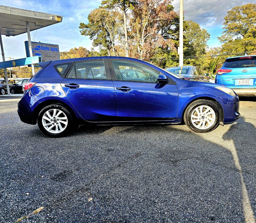 Used 2013 MAZDA MAZDA3 i Touring image 4