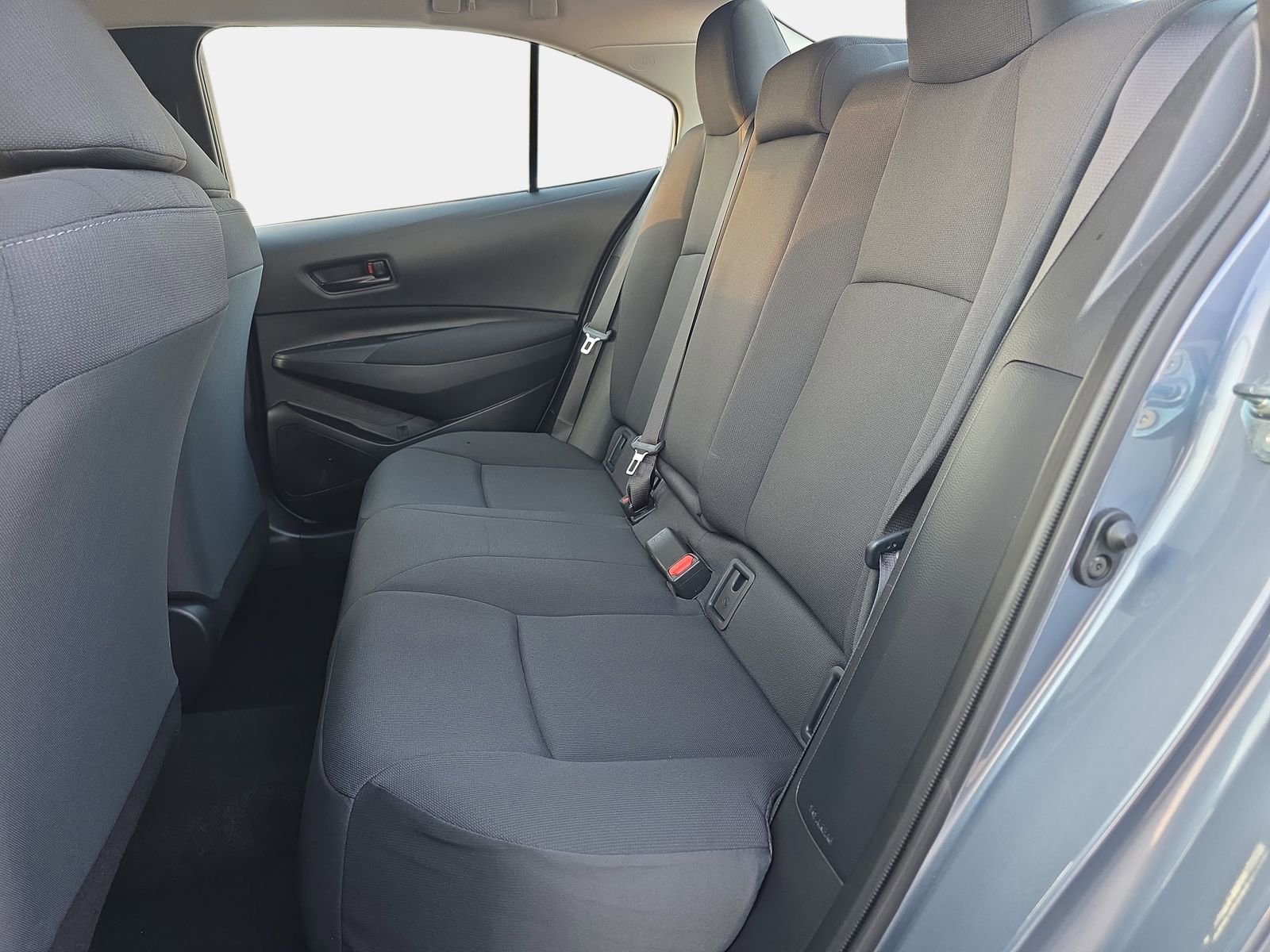 Used 2025 Toyota Corolla LE image 13