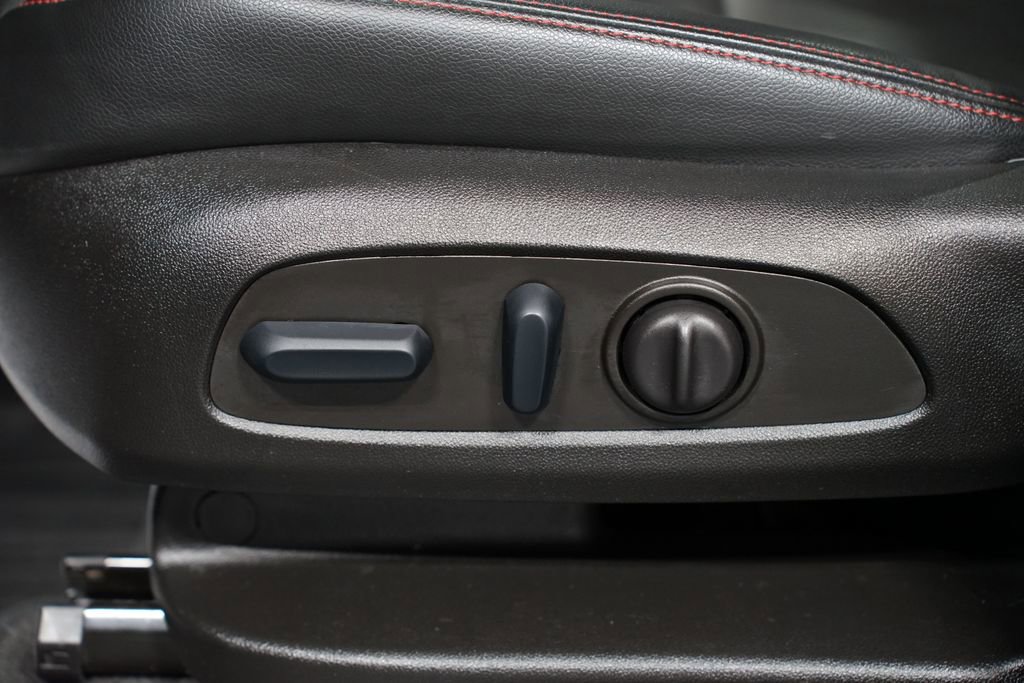 Used 2023 Chevrolet Equinox RS w/ RS Leather Package image 33