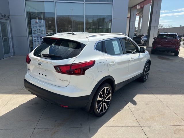 Used 2018 Nissan Rogue Sport SL w/ SL Premium Package image 7