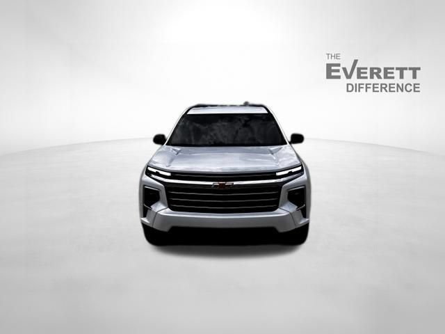 New 2026 Chevrolet Traverse LT w/ Driver Confidence Package AWD/4WD image 2