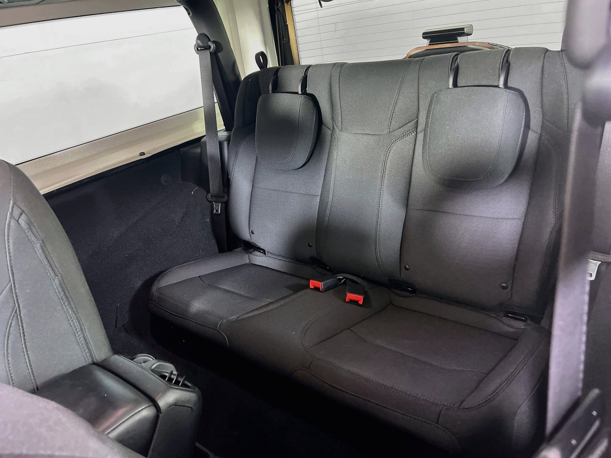 Used 2023 Jeep Wrangler Sport AWD/4WD image 25