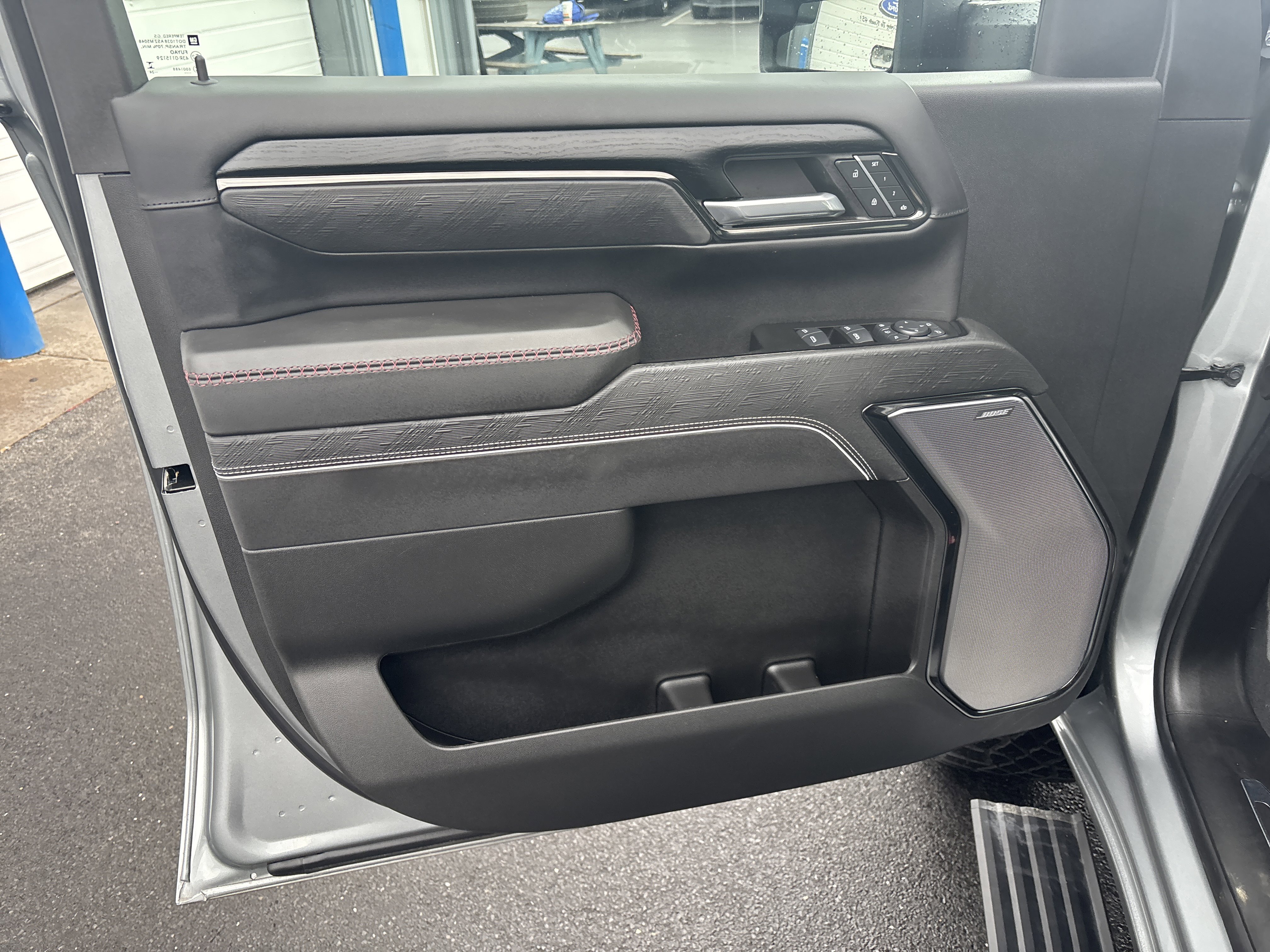 Used 2024 GMC Sierra 2500 AT4X image 16