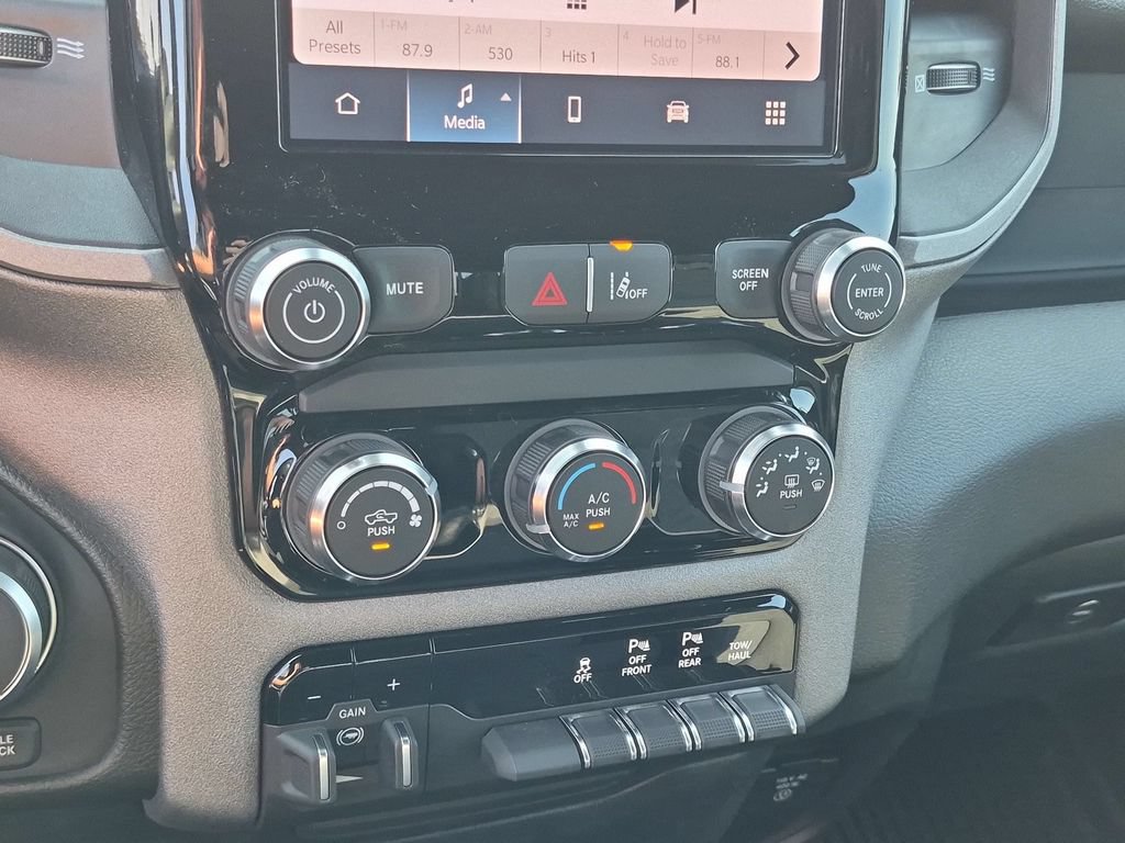New 2026 RAM 1500 Warlock AWD/4WD image 19