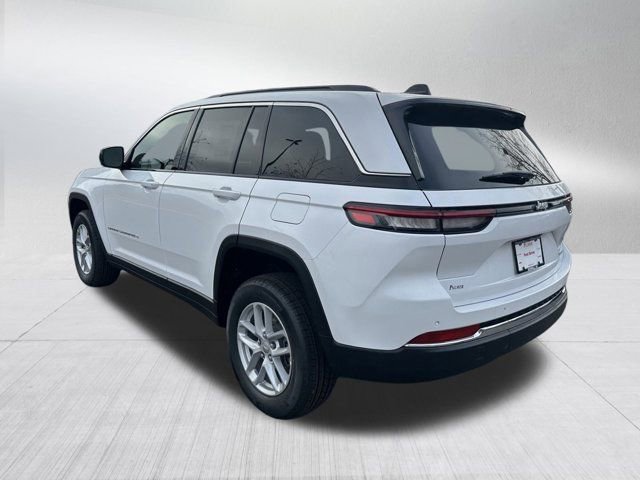 New 2025 Jeep Grand Cherokee Laredo image 7