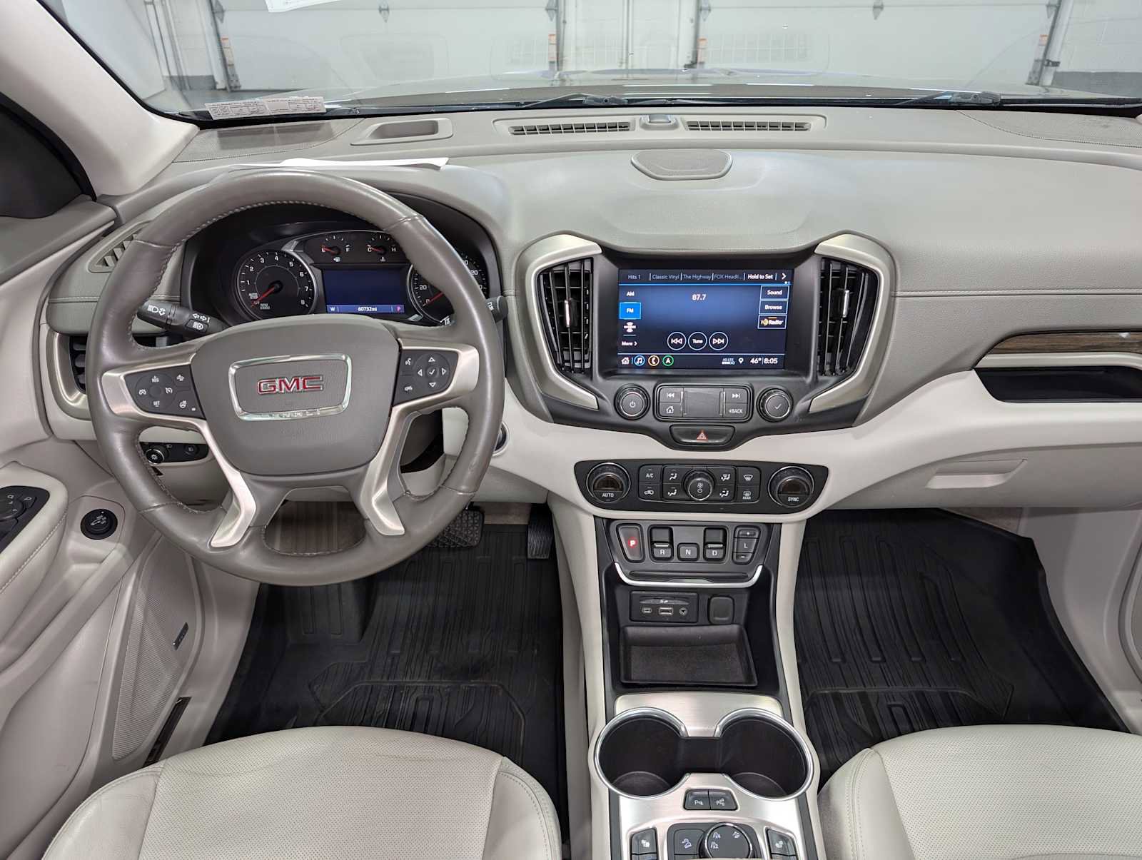 Used 2020 GMC Terrain Denali w/ Denali Premium Package AWD/4WD image 18
