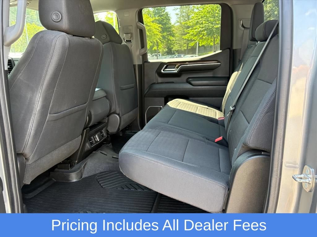 Used 2024 Chevrolet Silverado 1500 LT AWD/4WD image 22