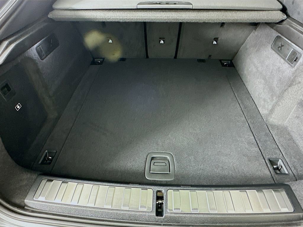 New 2026 BMW X6 M60i image 34