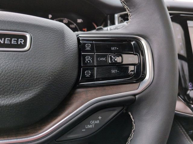 Used 2023 Jeep Grand Wagoneer L 4WD image 14