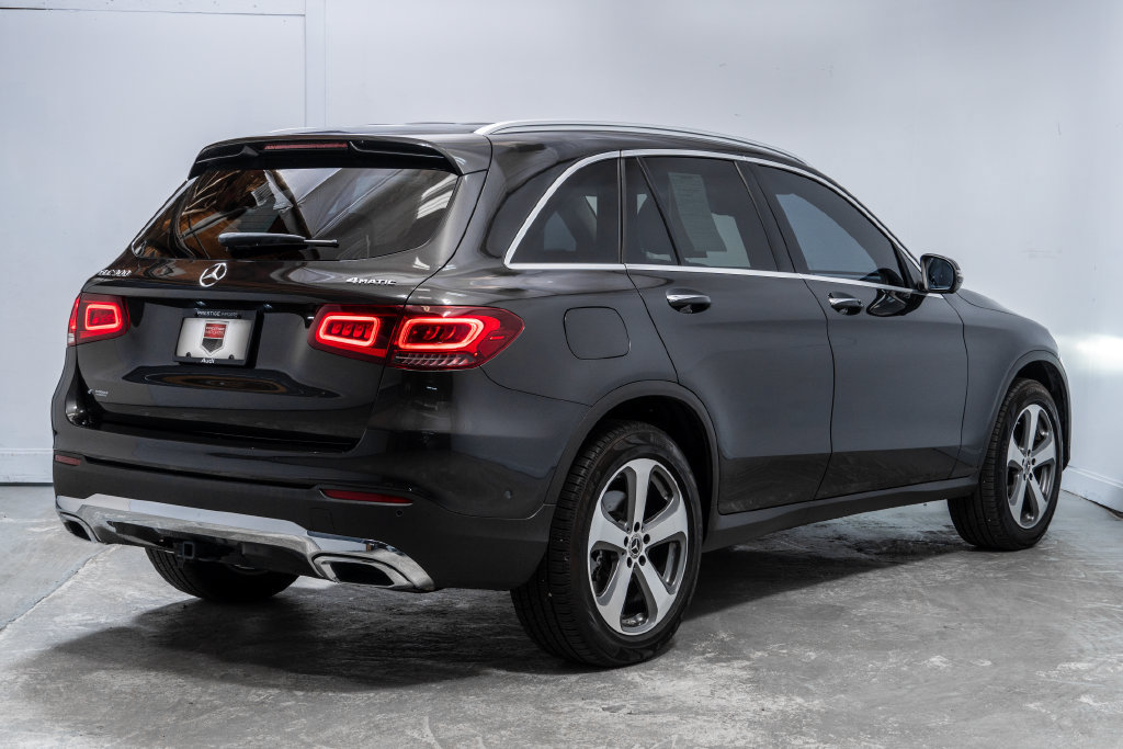 Used 2021 Mercedes-Benz GLC 300 4MATIC w/ Multimedia Package image 7