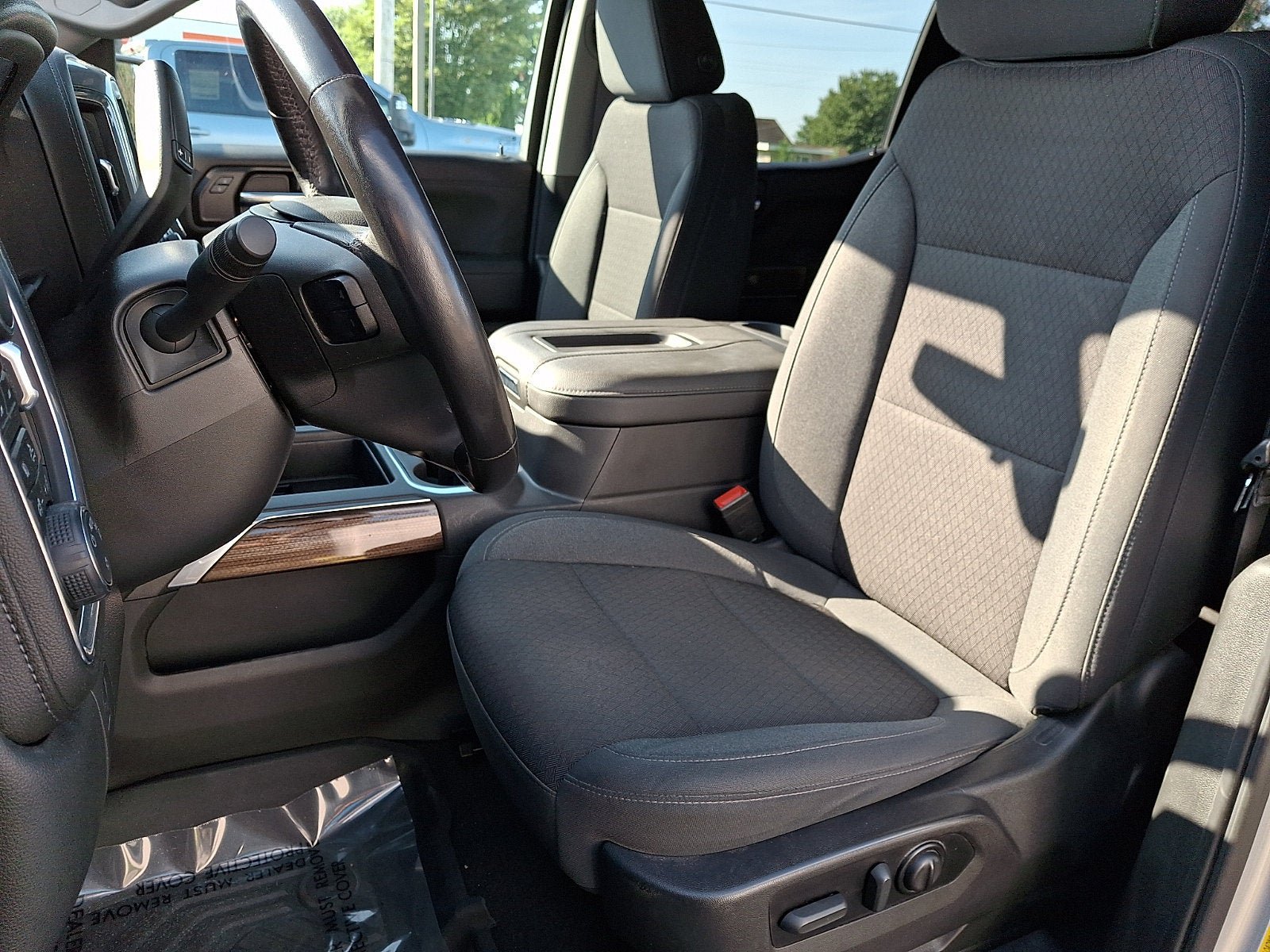 Used 2022 Chevrolet Silverado 1500 LT Trail Boss w/ Bed Protection Package AWD/4WD image 13