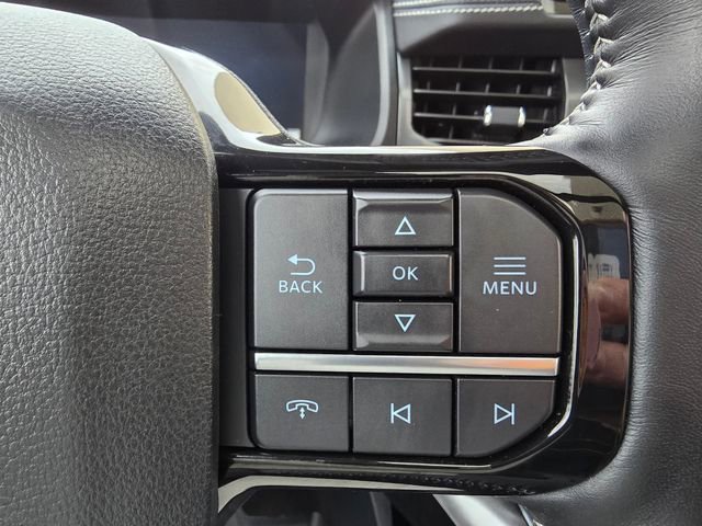 Used 2023 Ford F150 Lightning Platinum image 46