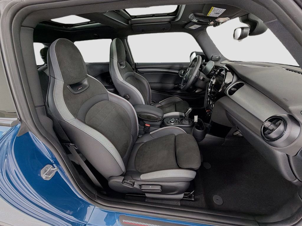 Used 2024 MINI Cooper John Cooper Works FWD image 29