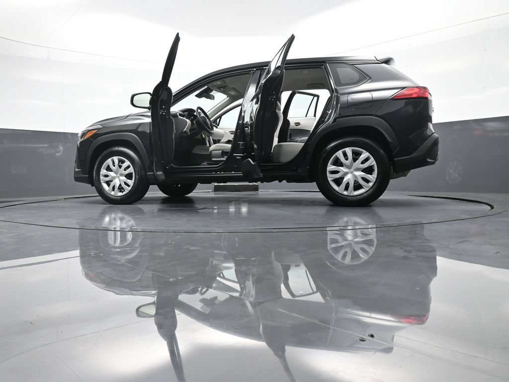 Certified 2022 Toyota Corolla Cross L AWD/4WD image 48