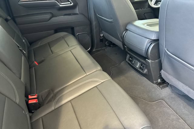 Used 2025 GMC Sierra 1500 SLT AWD/4WD image 18