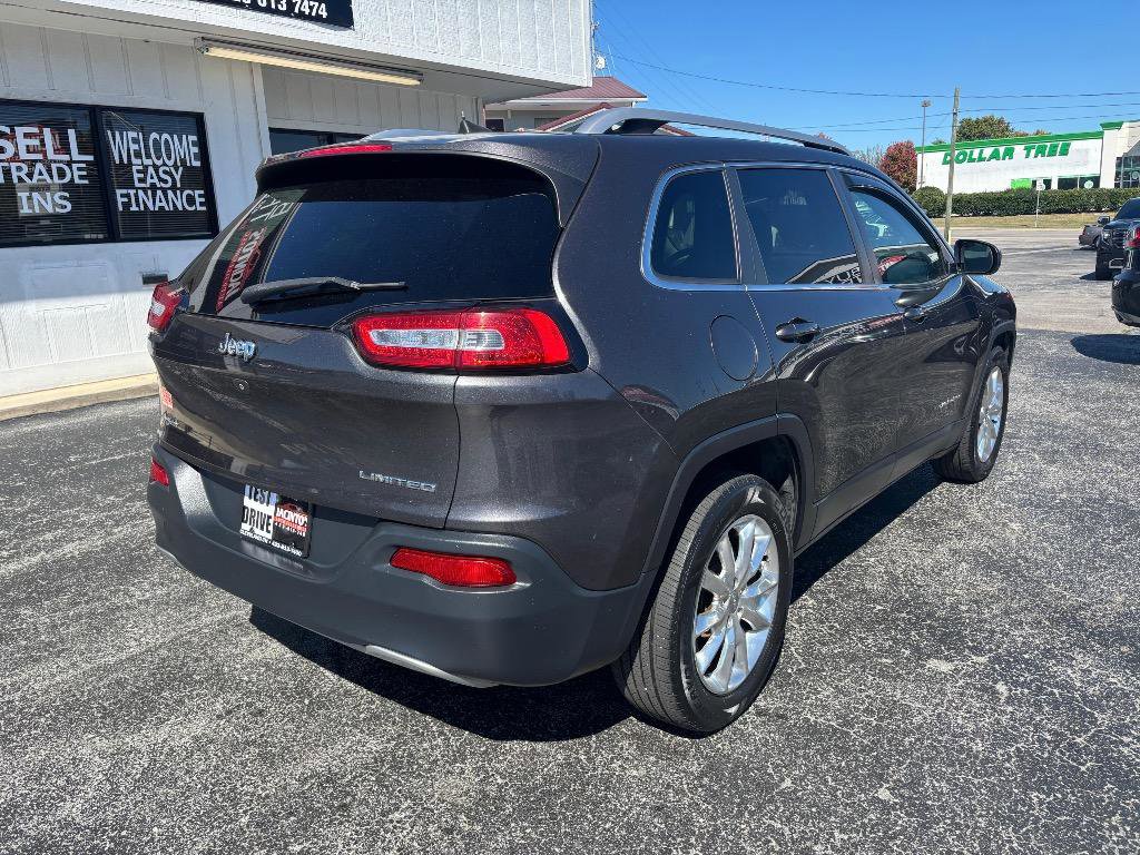 Used 2016 Jeep Cherokee Limited image 5