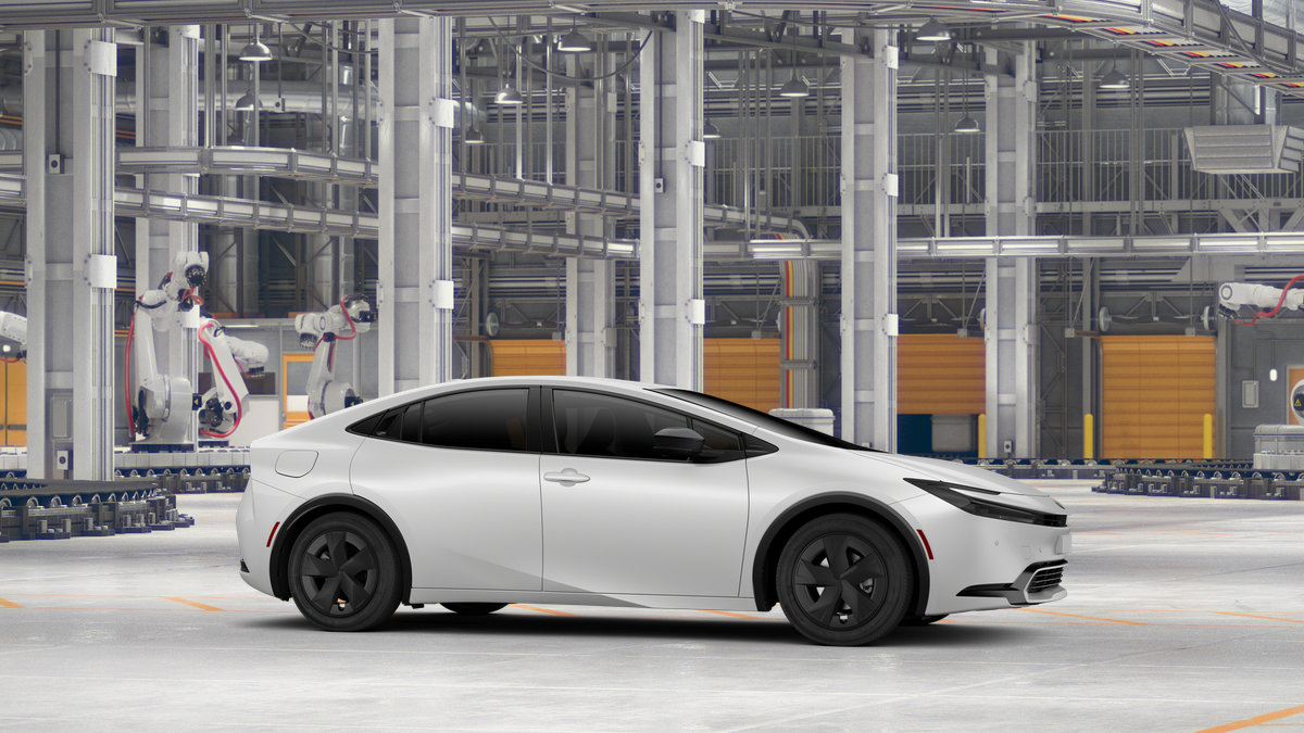 New 2026 Toyota Prius Plug-In Hybrid FWD image 13
